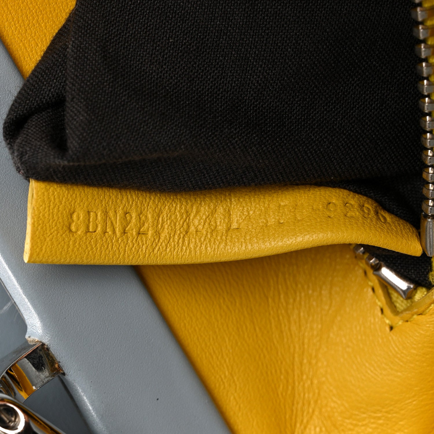 Fendi Vitello Morgan Shiny Nappa Medium Peekaboo Iconic Satchel Polvere Sunflower 8 of 15