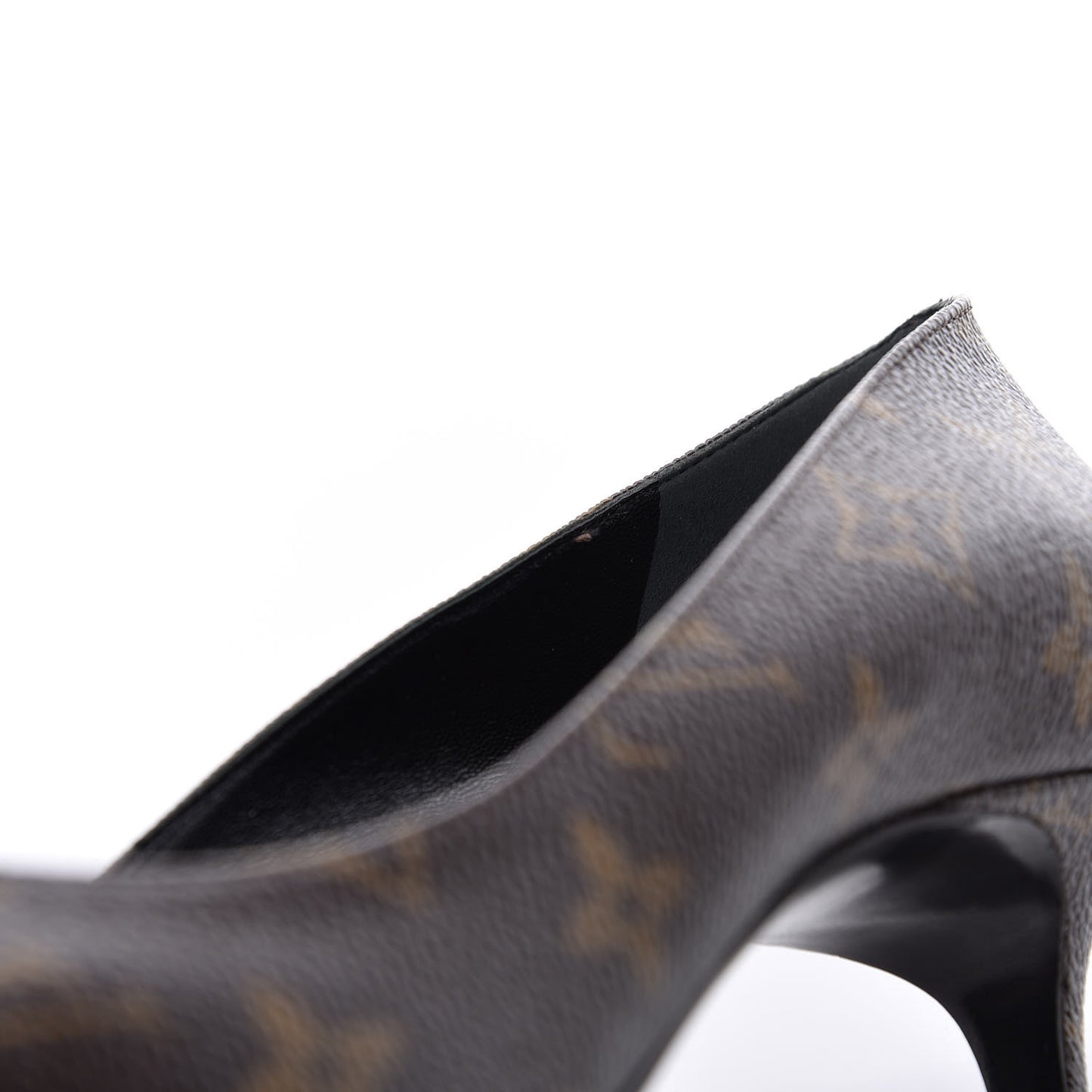 Monogram Cherie Pumps 38 Black