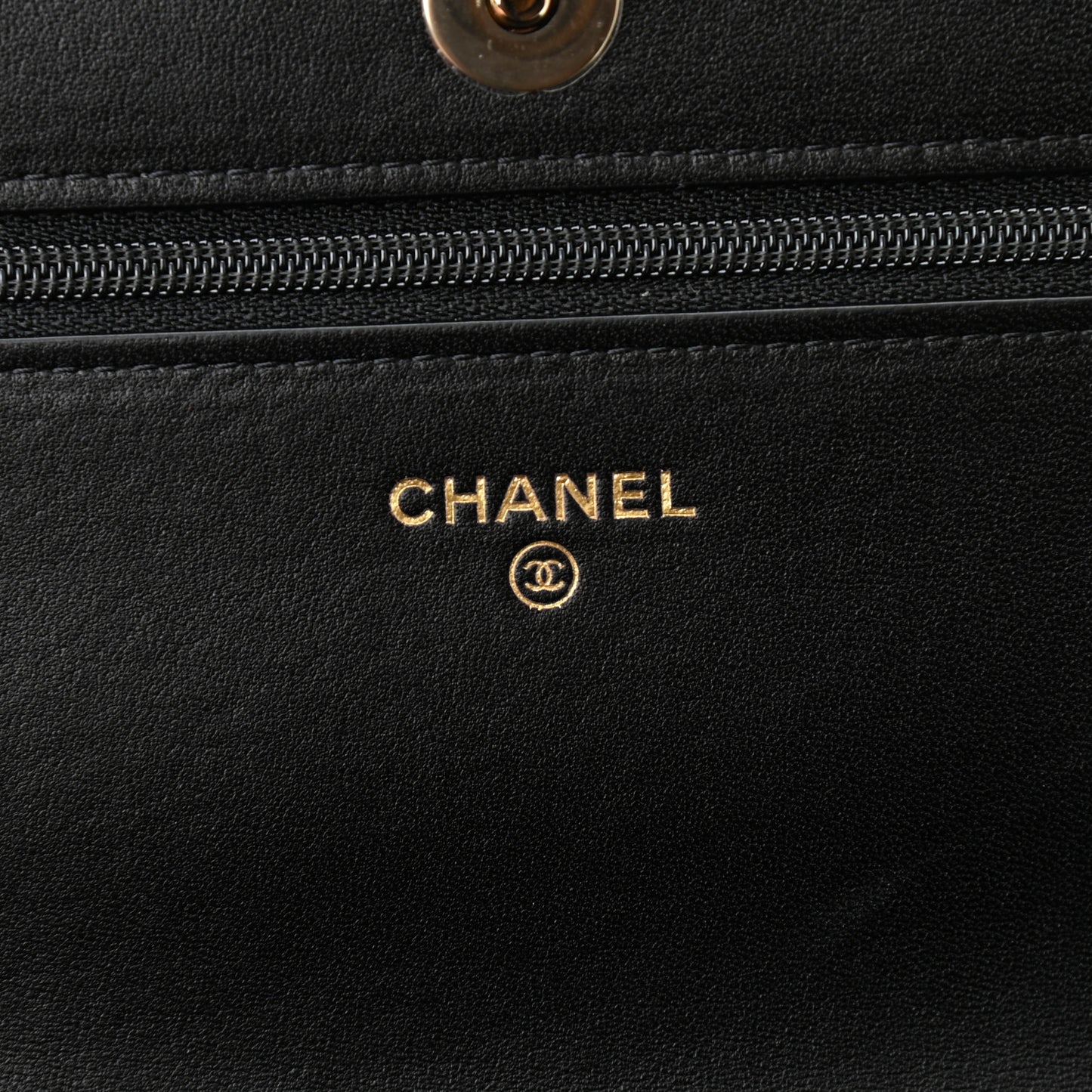 Lambskin Quilted Pearl Wallet On Chain WOC Black