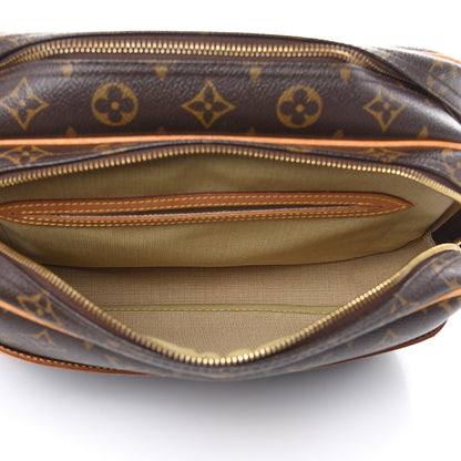 Louis Vuitton Monogram Reporter PM 6 of 12