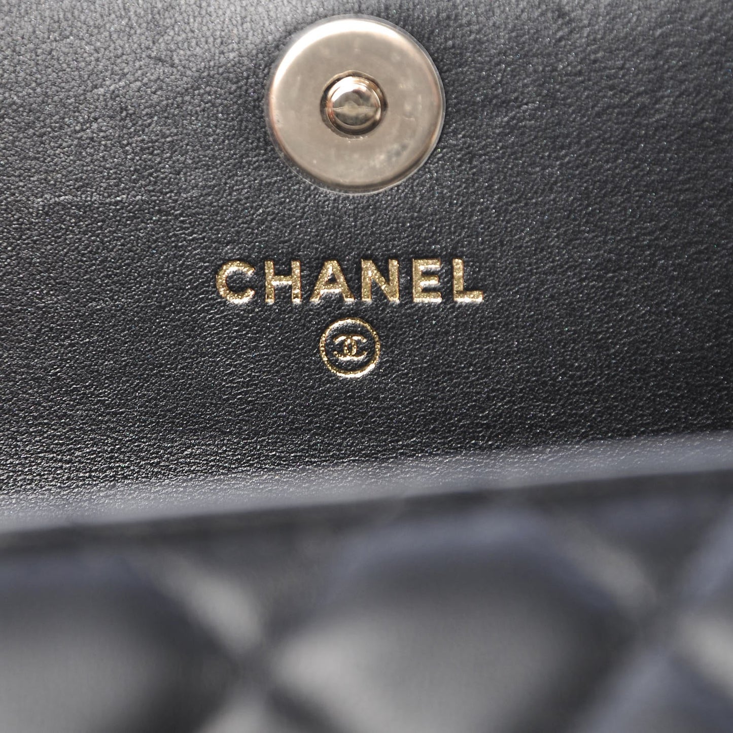 Lambskin Quilted Pearl Clutch With Chain Black