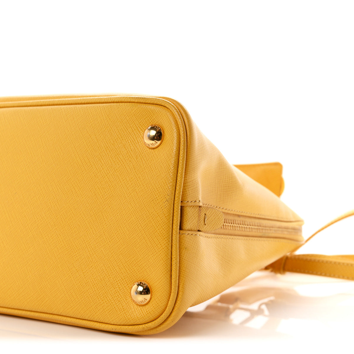 Saffiano Lux Medium Promenade Tote Mimosa