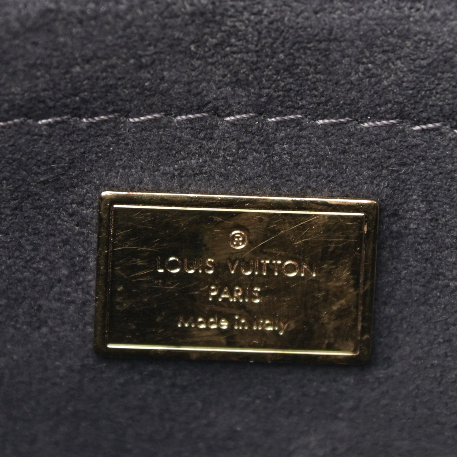 Louis Vuitton Vernis Epi Monogram Spring Street Bitume Metallise 6 of 10