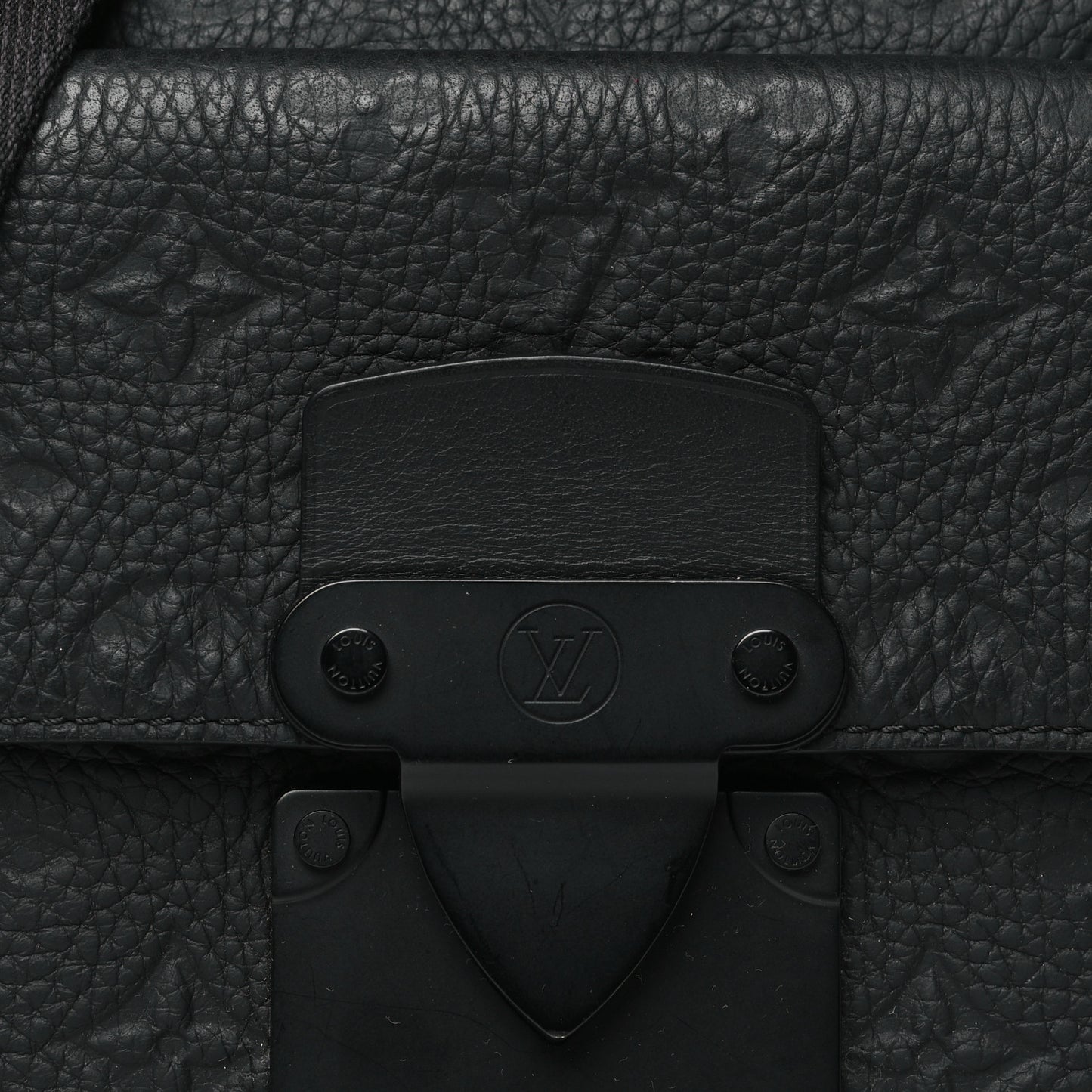 Taurillon Monogram S Lock Messenger Black