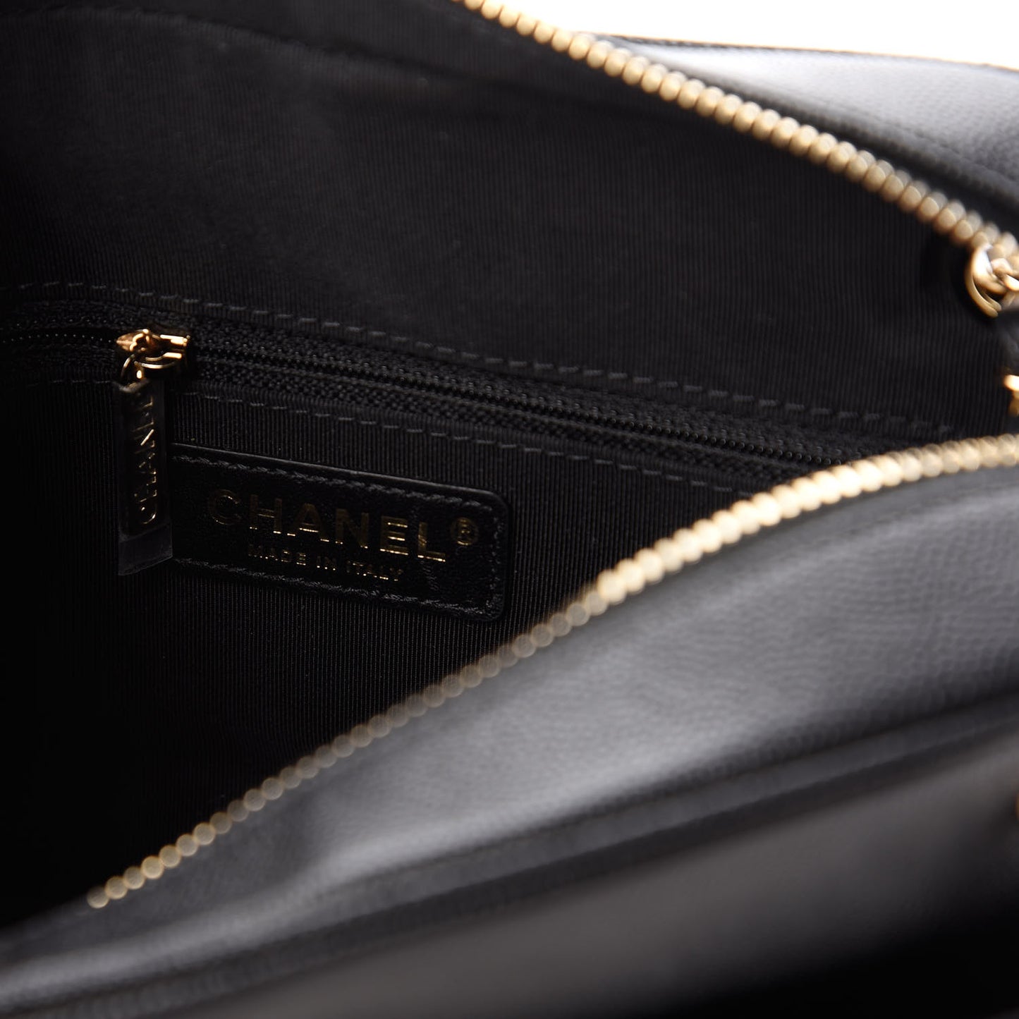 Caviar Quilted Small In & Out Camera Case Black