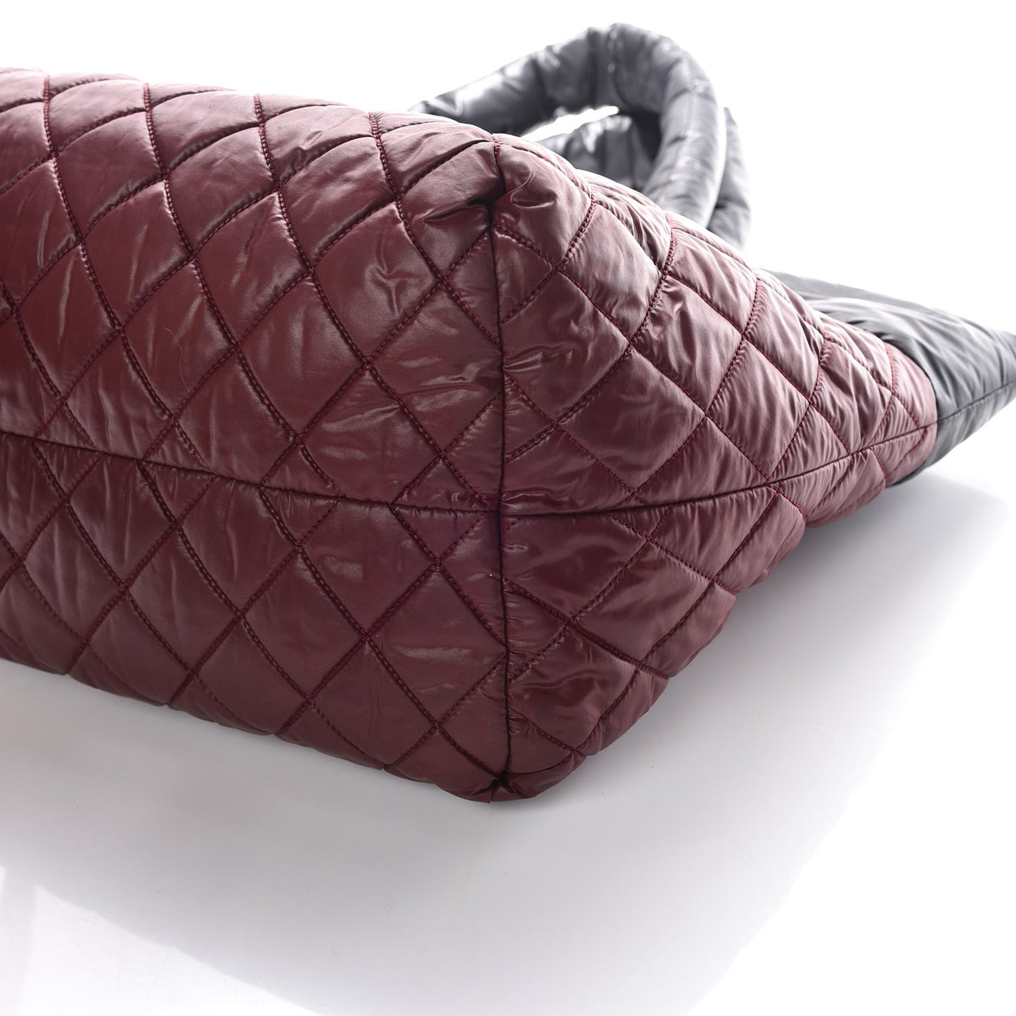 Nylon Quilted Medium Coco Cocoon Reversible Tote Black