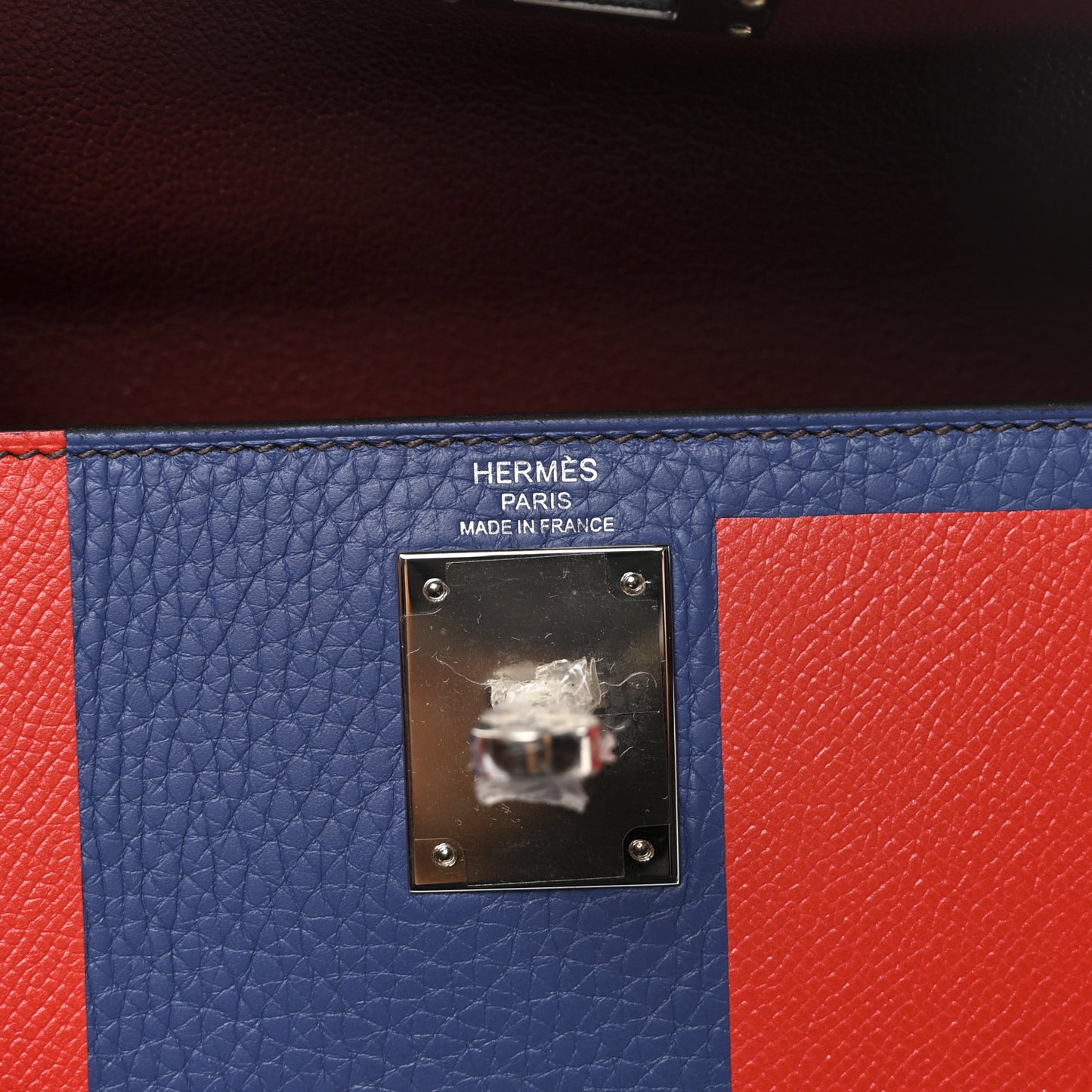 Tadelakt Taurillon Clemence Epsom Kellygraphie Lettre E Kelly Sellier 28 Rouge H Capucine Bleu Brighton
