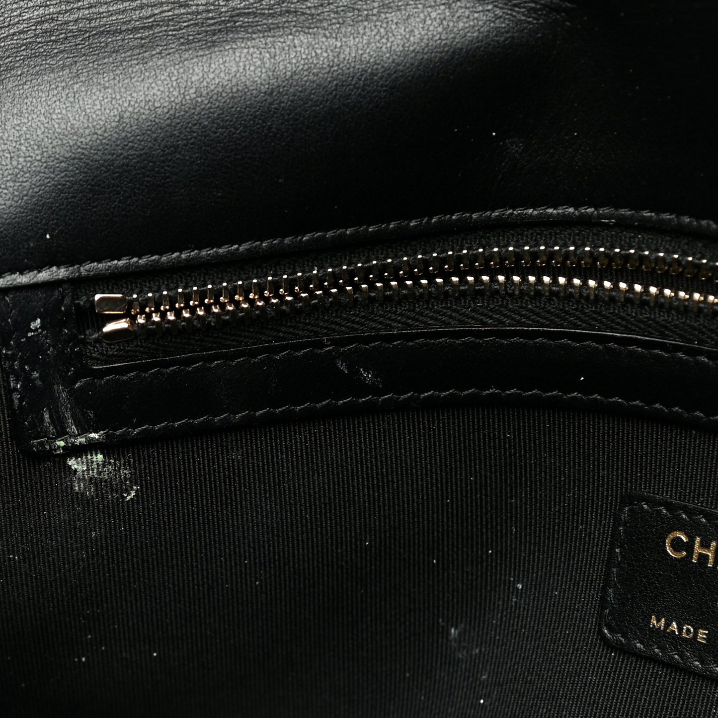 Caviar Quilted Filigree Flap Pouch Black