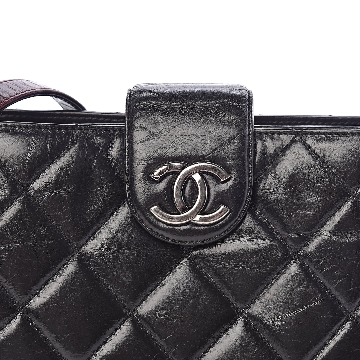 Aged Calfskin Quilted Zip Clutch Black