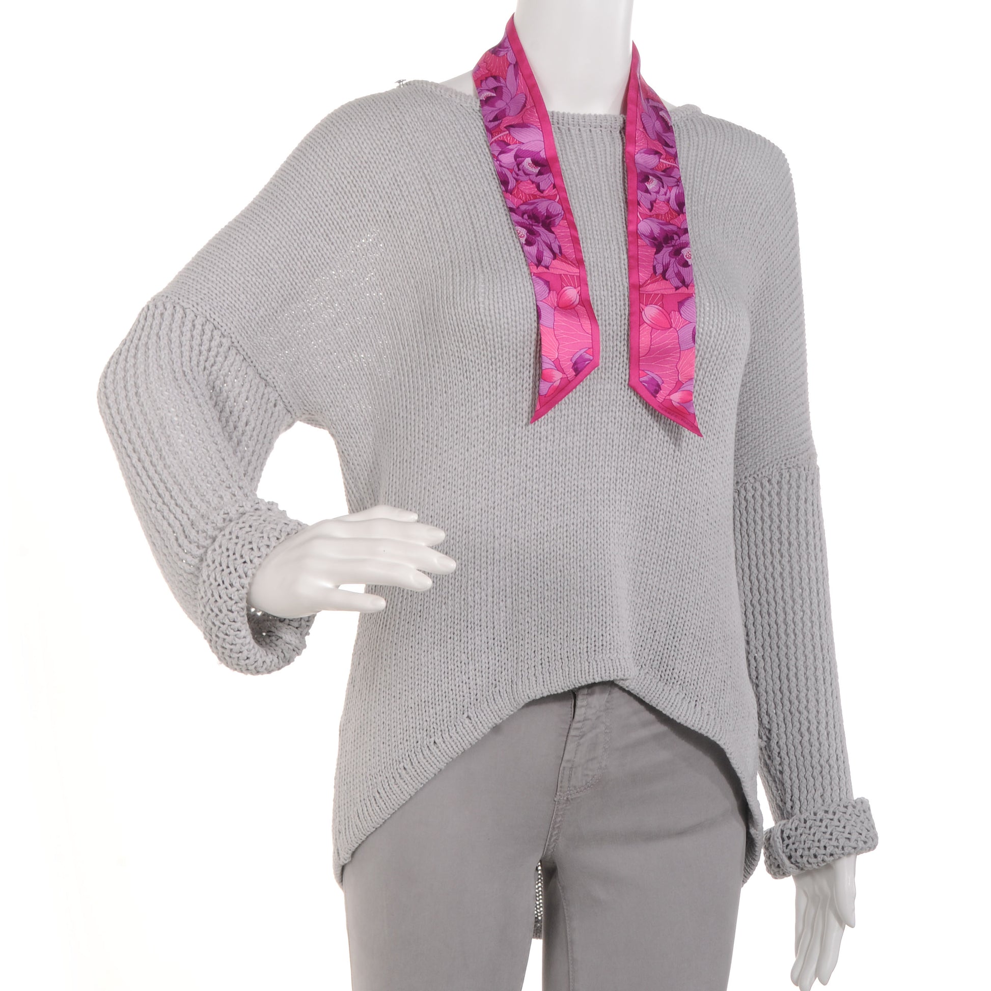 Hermes Silk Fleurs de Lotus Twilly 2 of 5