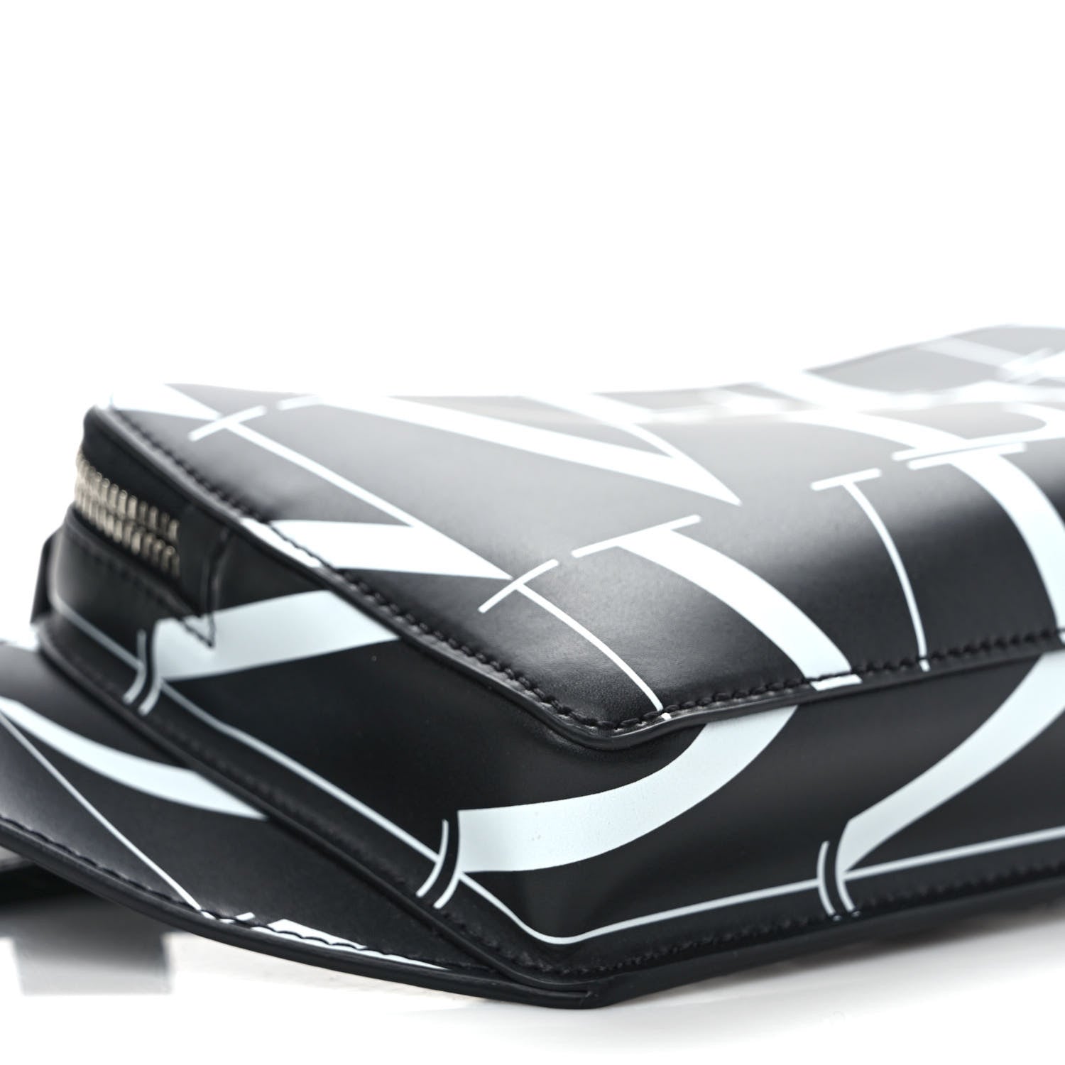 Valentino Garavani Calfskin Mens VLTN Belt Bag Black White 7 of 8