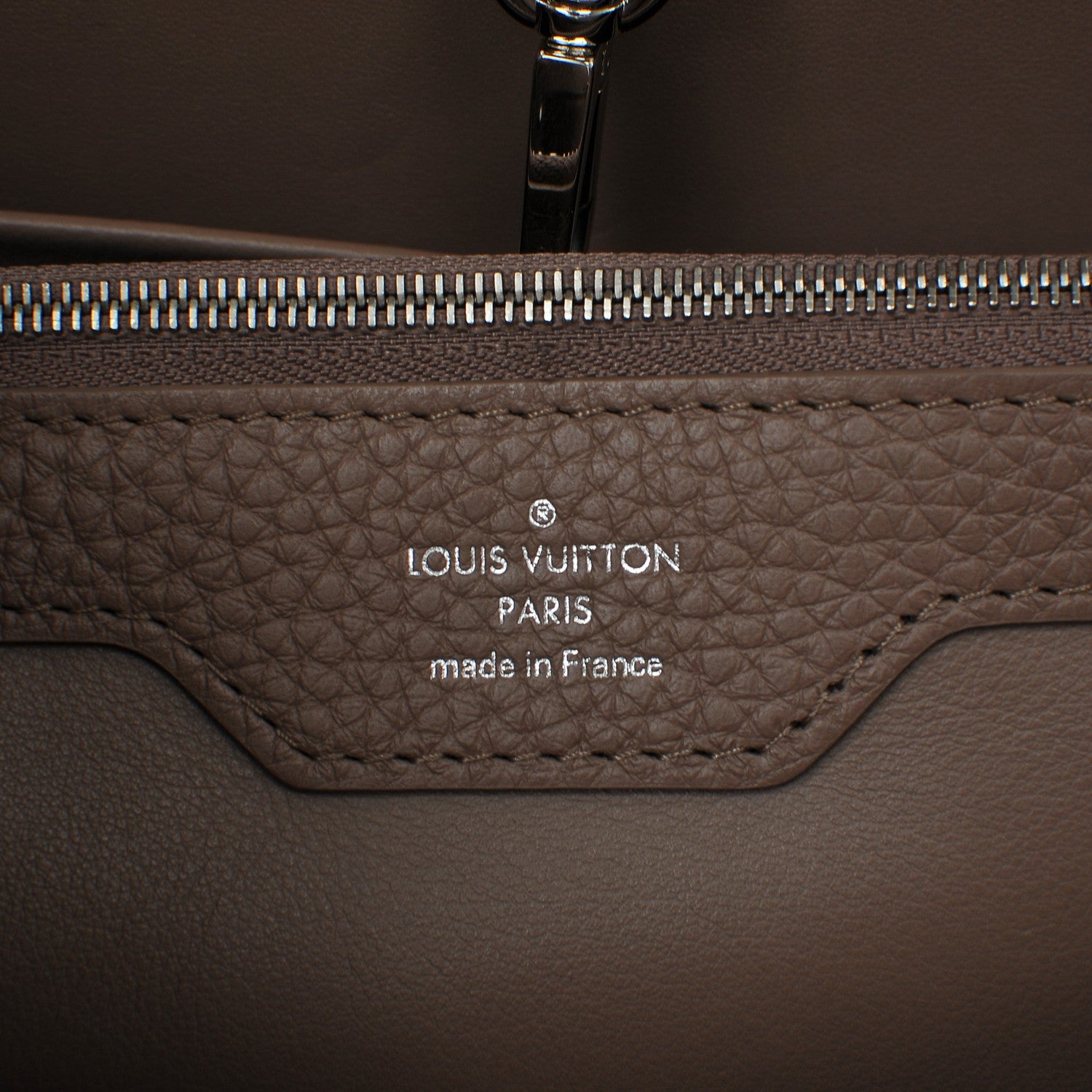 Louis Vuitton Taurillon Capucines MM Petale 6 of 6