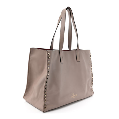 Valentino Garavani Nappa Medium Rockstud Soft Tote Soft Noisette 3 of 21