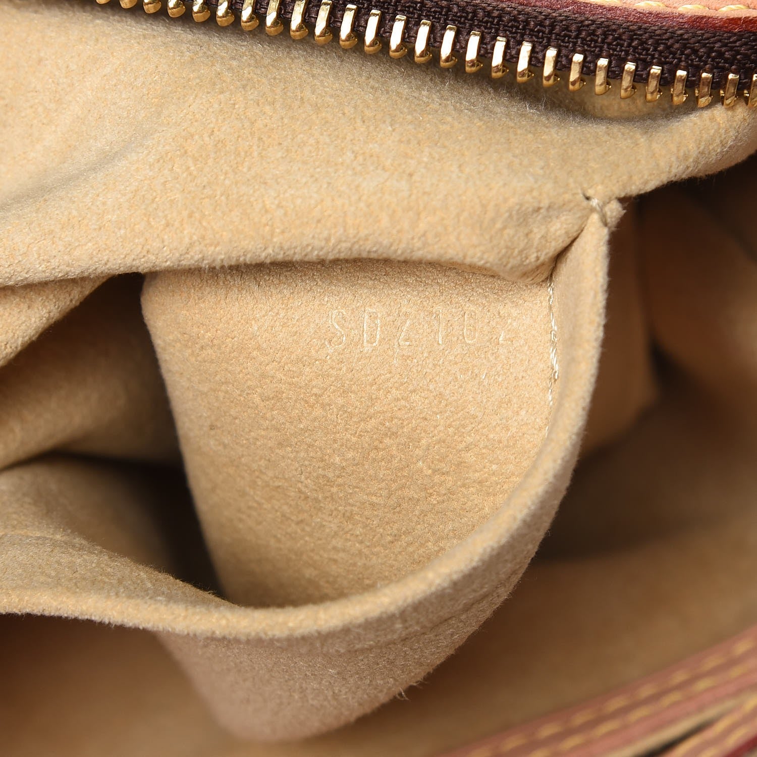 Louis Vuitton Monogram Retiro PM 9 of 11