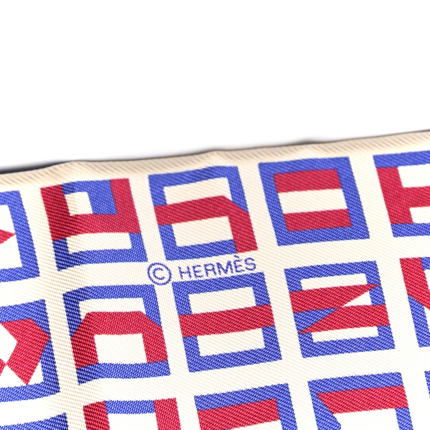 Hermes Silk Lettres Et Pois Maxi Twilly Cut Violet Jaune Vanille 4 of 4
