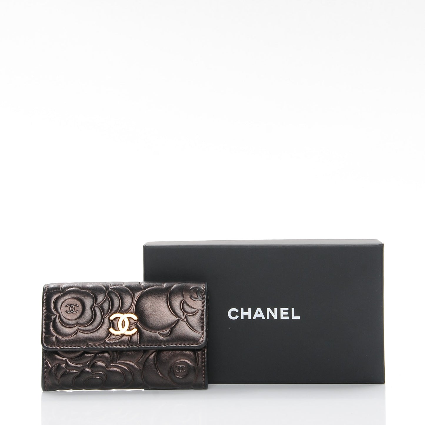 Metallic Lambskin Camellia Embossed Card Holder Brown