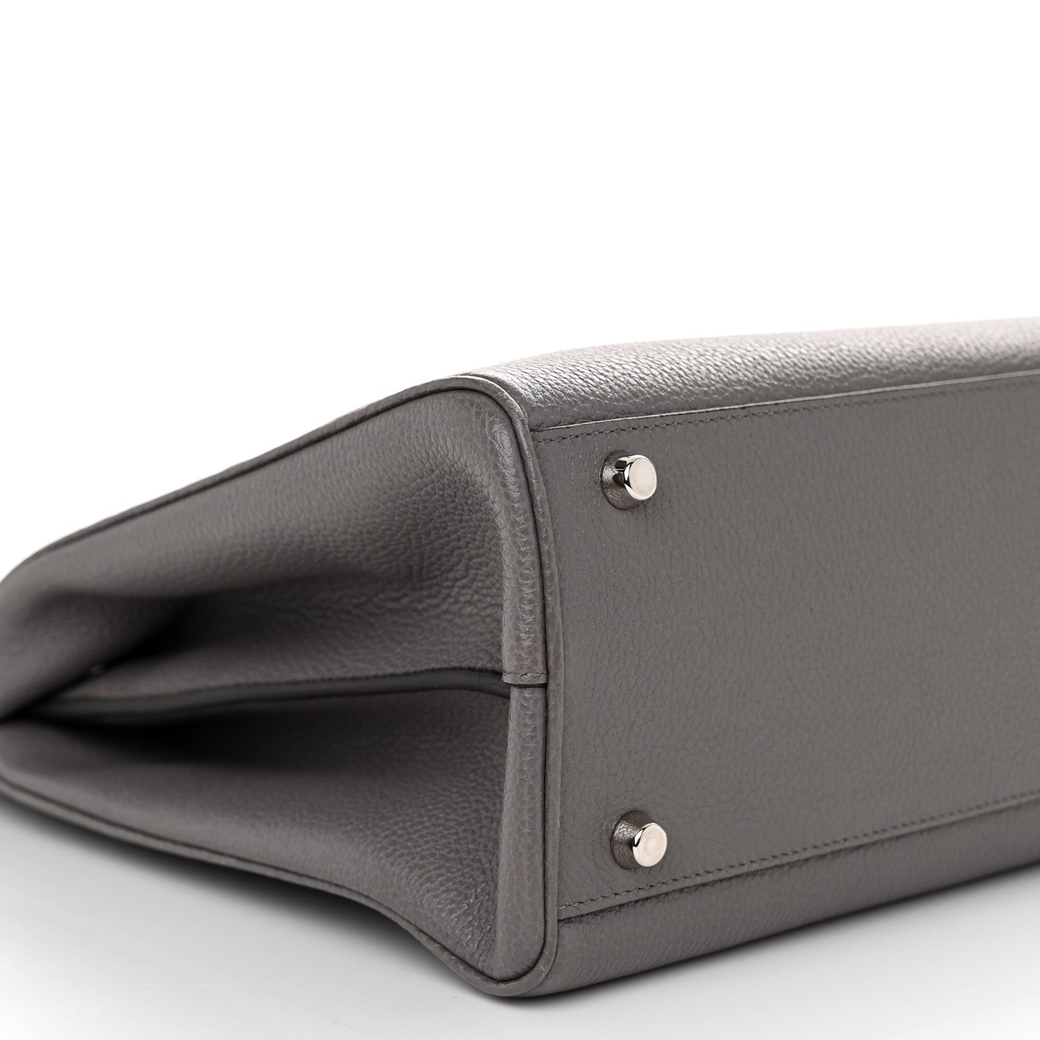 Gucci Grainy Calfskin Medium Zumi Top Handle Bag Dusty Grey 9 of 11