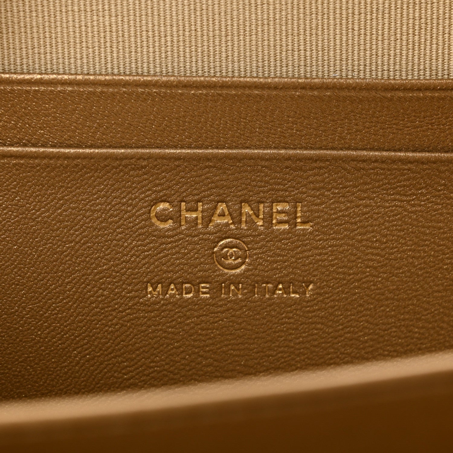 Chanel Lambskin Quilted CC Pearl Crush Camera Case Light Beige 6 of 11