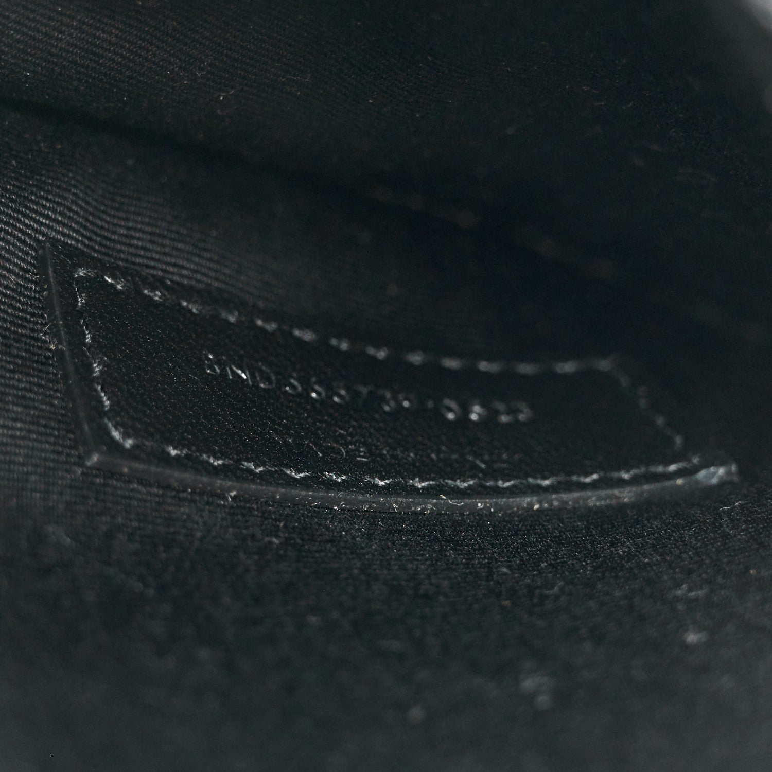 Saint Laurent Grain De Poudre Uptown Pouch Black 7 of 8