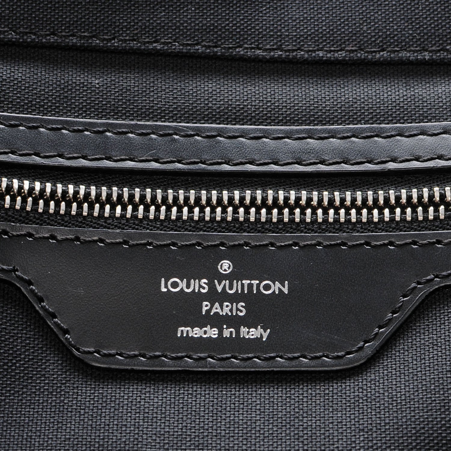 Louis Vuitton Taiga Dersou Messenger Bag Ardoise 6 of 8