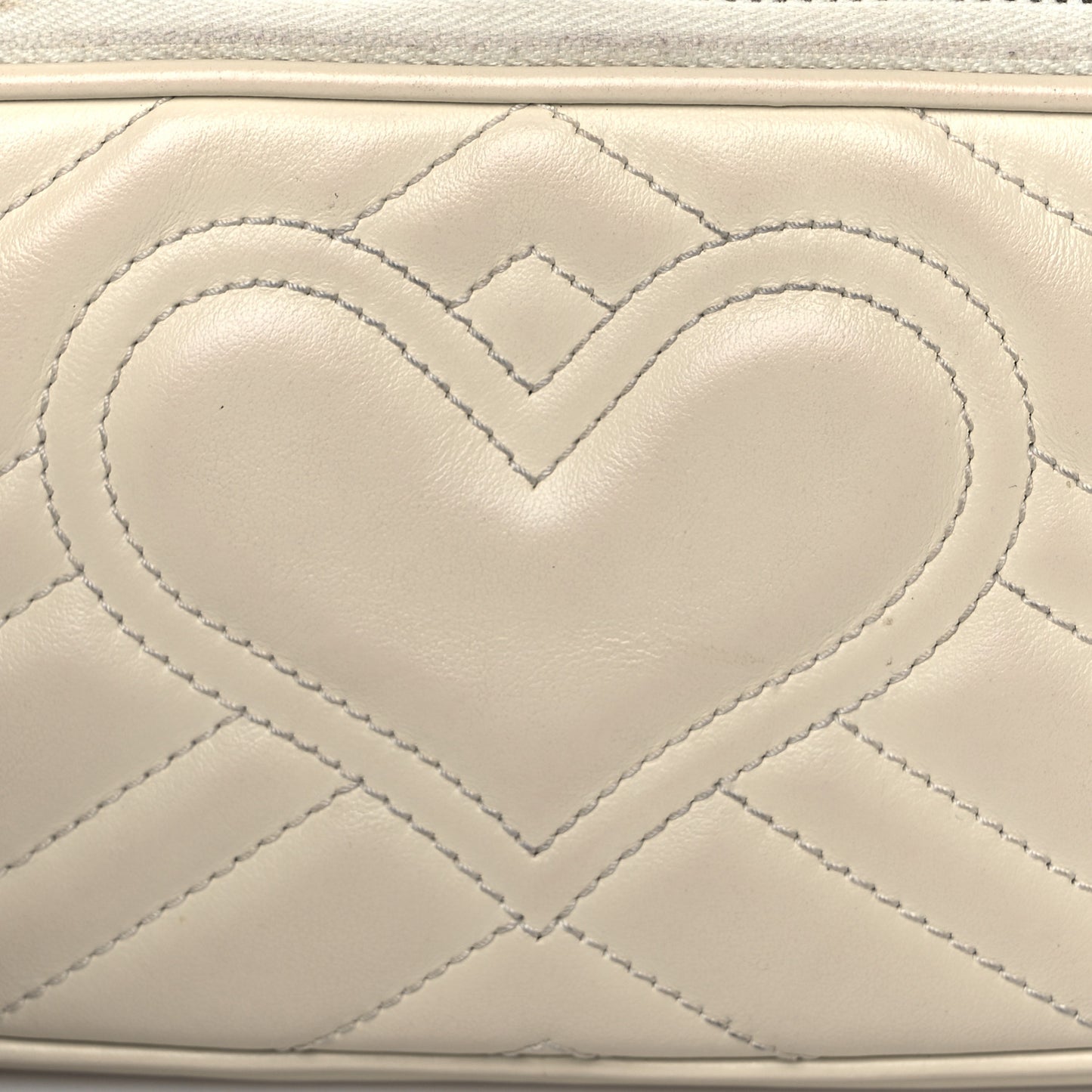 Calfskin Matelasse Mini GG Marmont Chain Crossbody Bag White