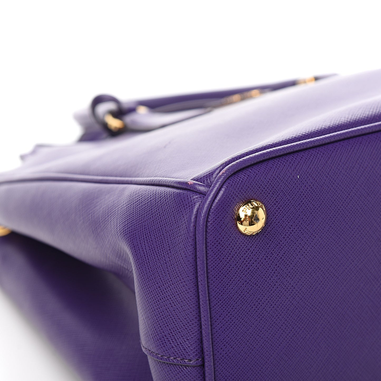 Saffiano Medium Galleria Double Zip Tote Viola