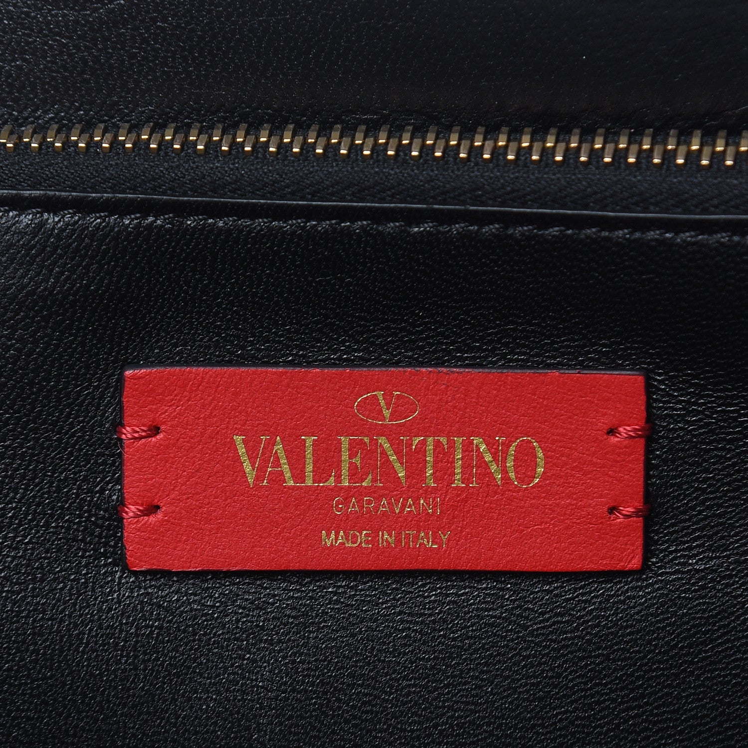 Valentino Garavani Grainy Calfskin VRing Chain Crossbody Bag Poudre 6 of 8