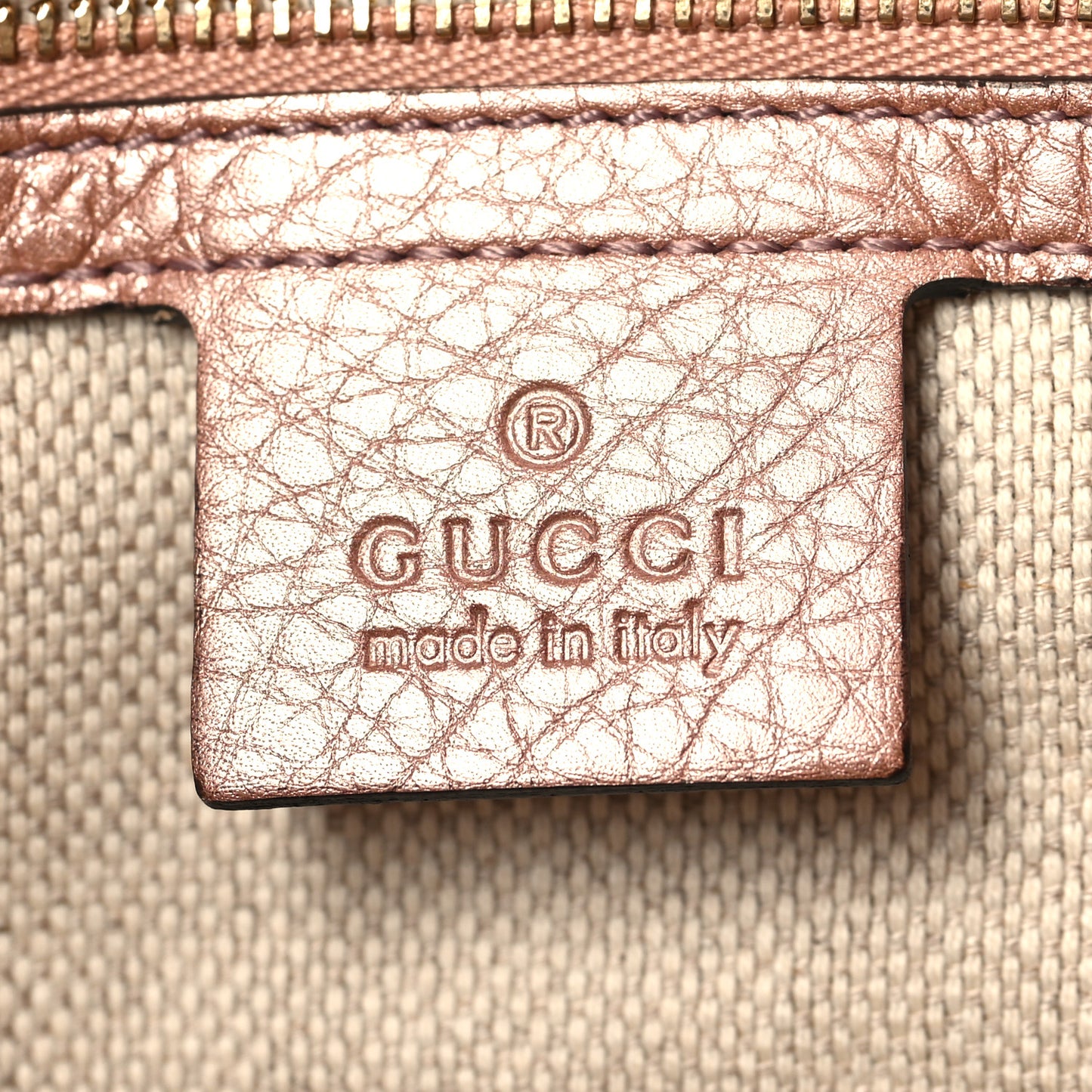 Metallic Pebbled Calfskin Medium Soho Chain Shoulder Bag Pink