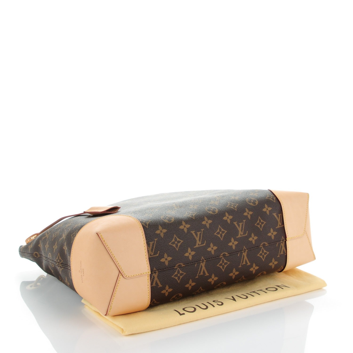 Louis Vuitton Monogram Berri MM 4 of 11