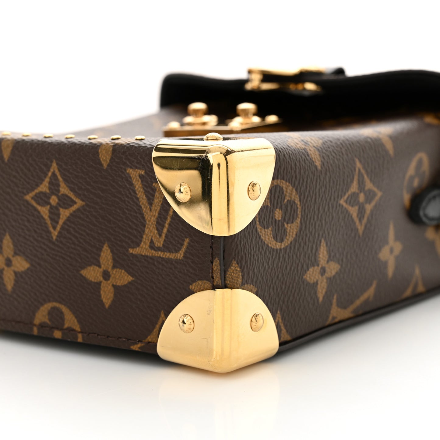 Reverse Monogram Camera Box NM
