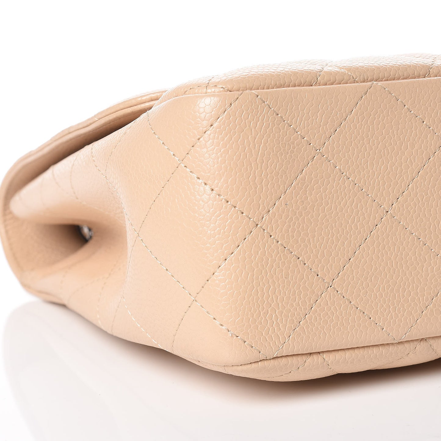 Caviar Quilted Jumbo Single Flap Beige Clair