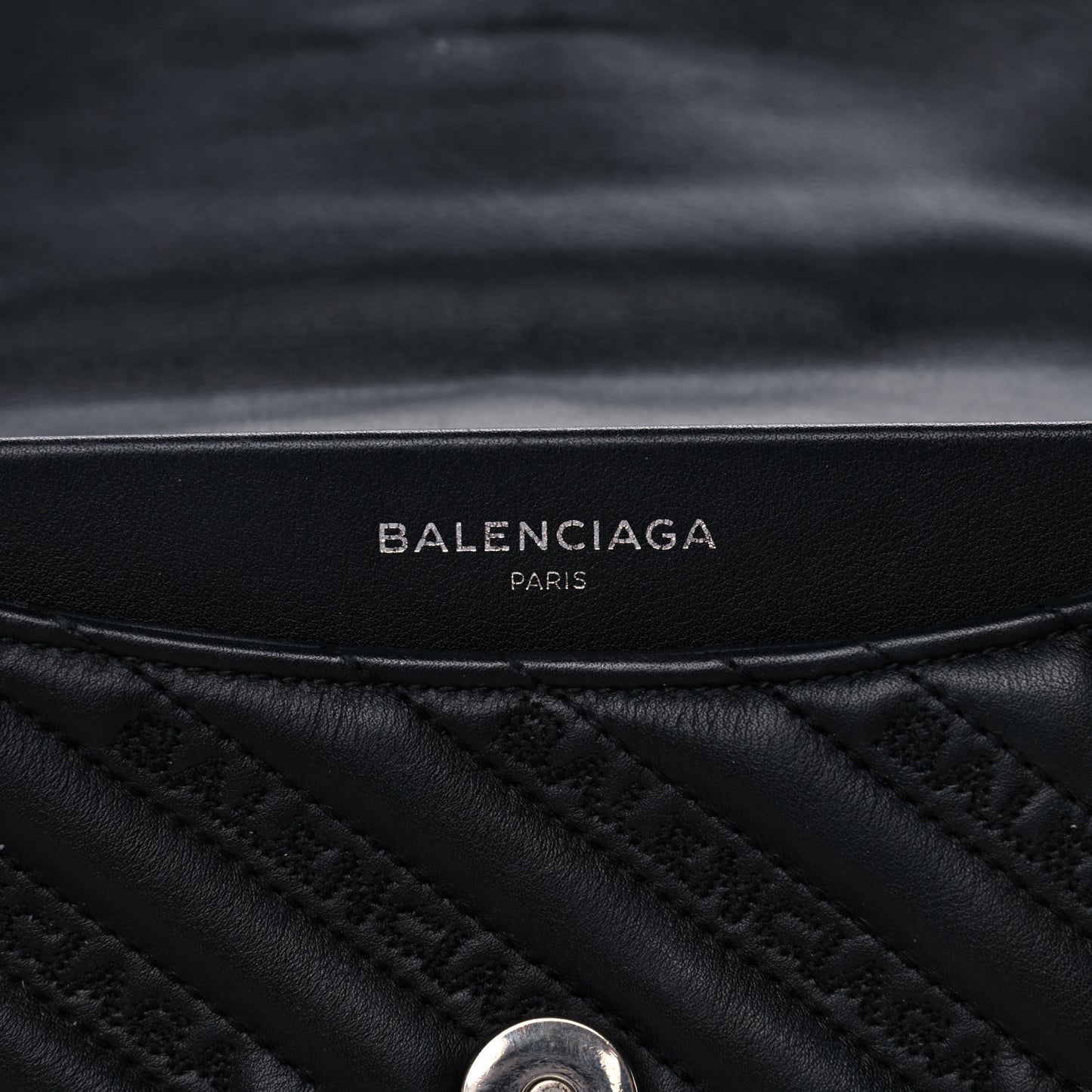 Calfskin Logo Matelasse M BB Chain Shoulder Bag Black