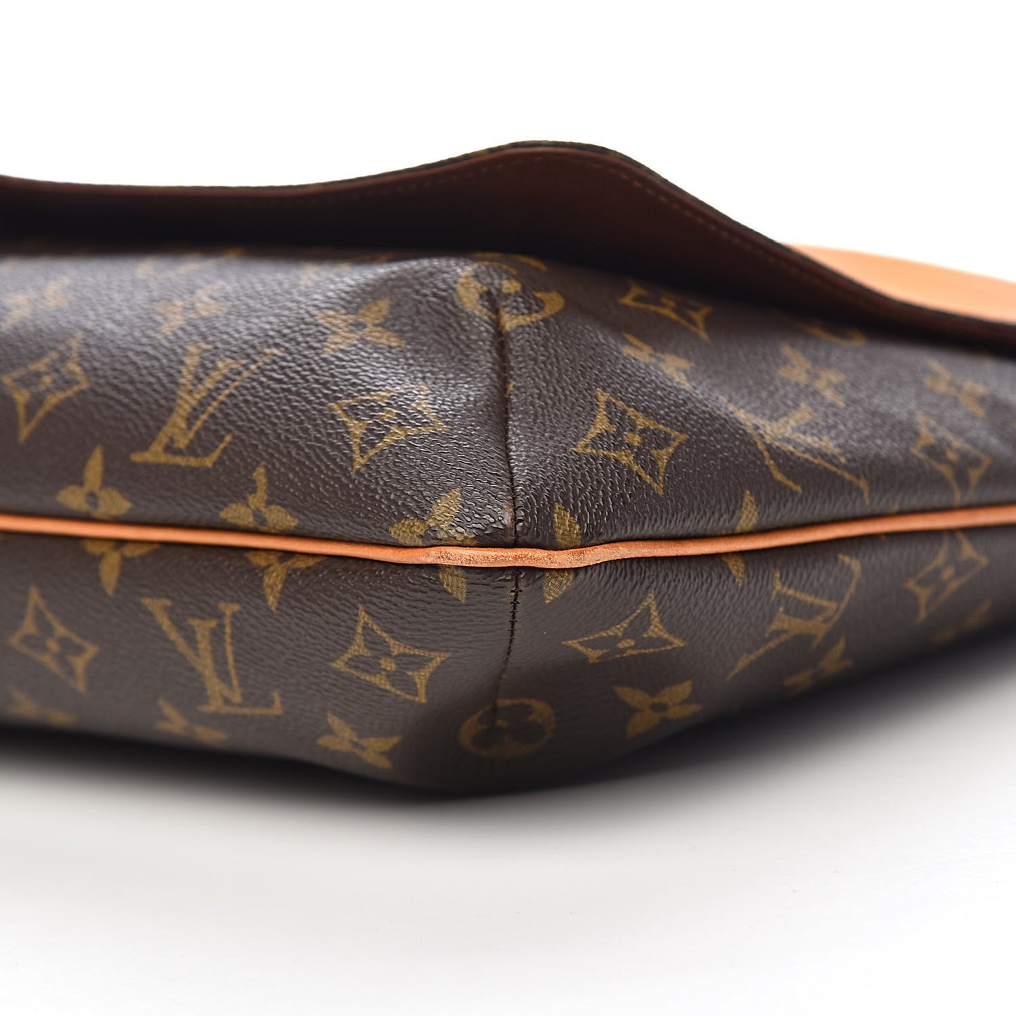 Monogram Musette GM