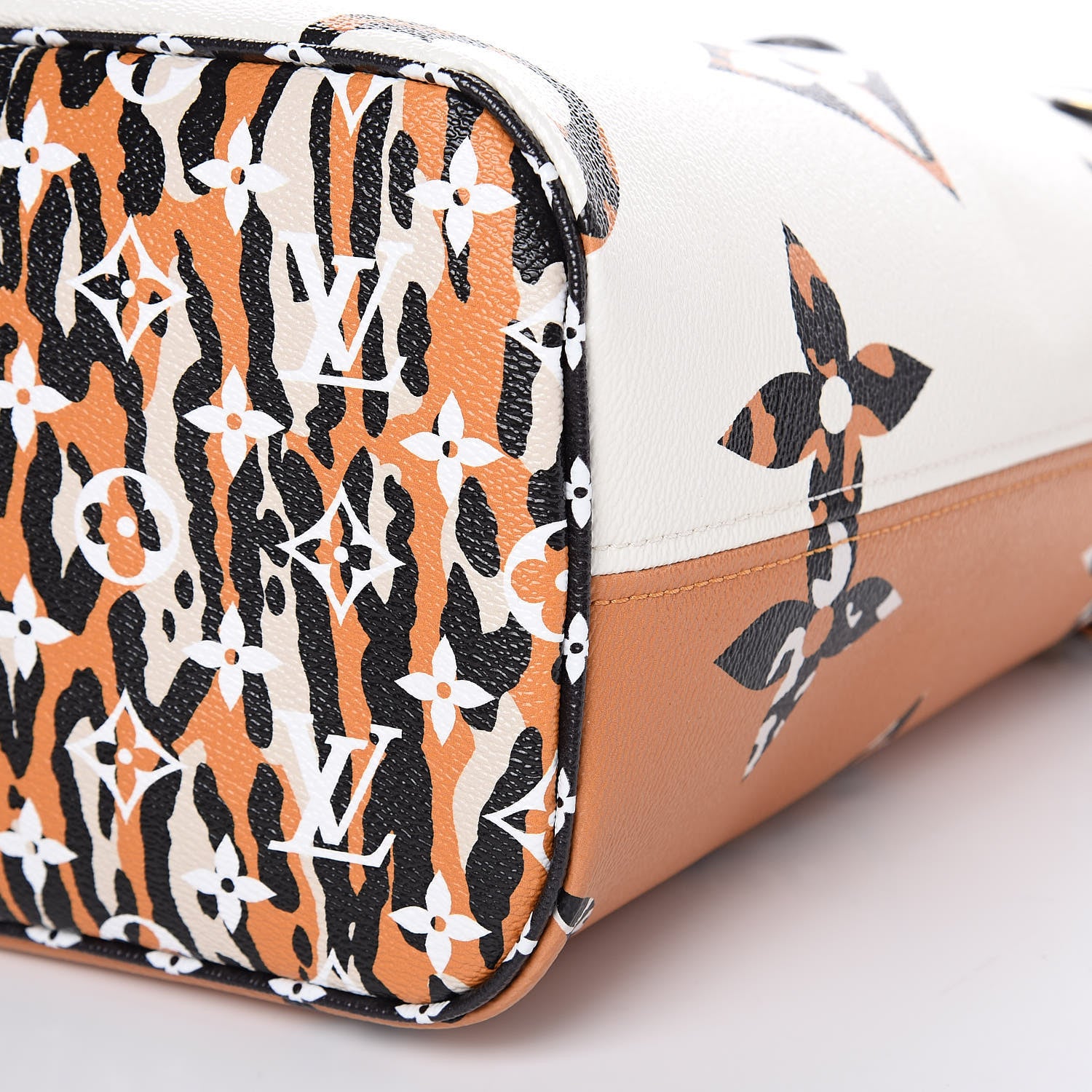 Louis Vuitton Monogram Giant Jungle Neverfull MM Ivory 10 of 10