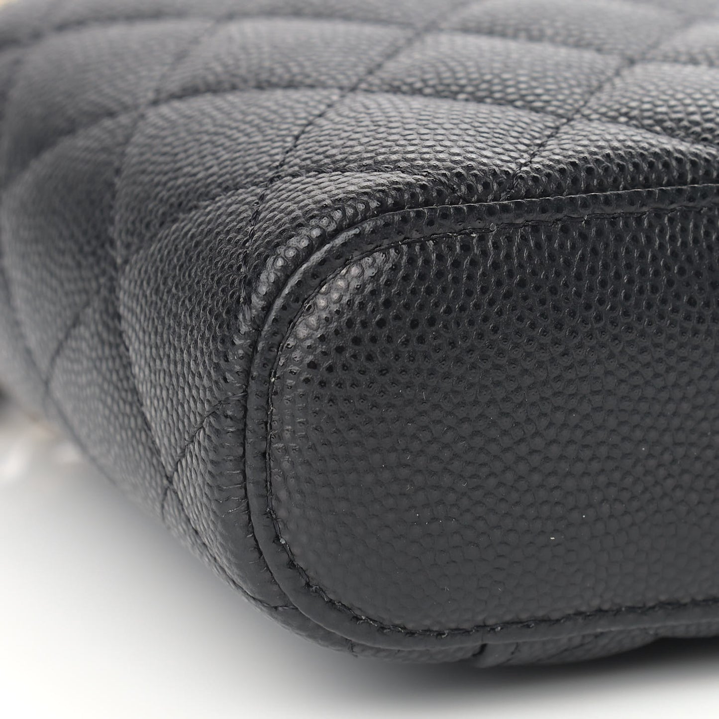 Caviar Quilted Small Vertical Coco Beauty Vanity Case With Chain Black