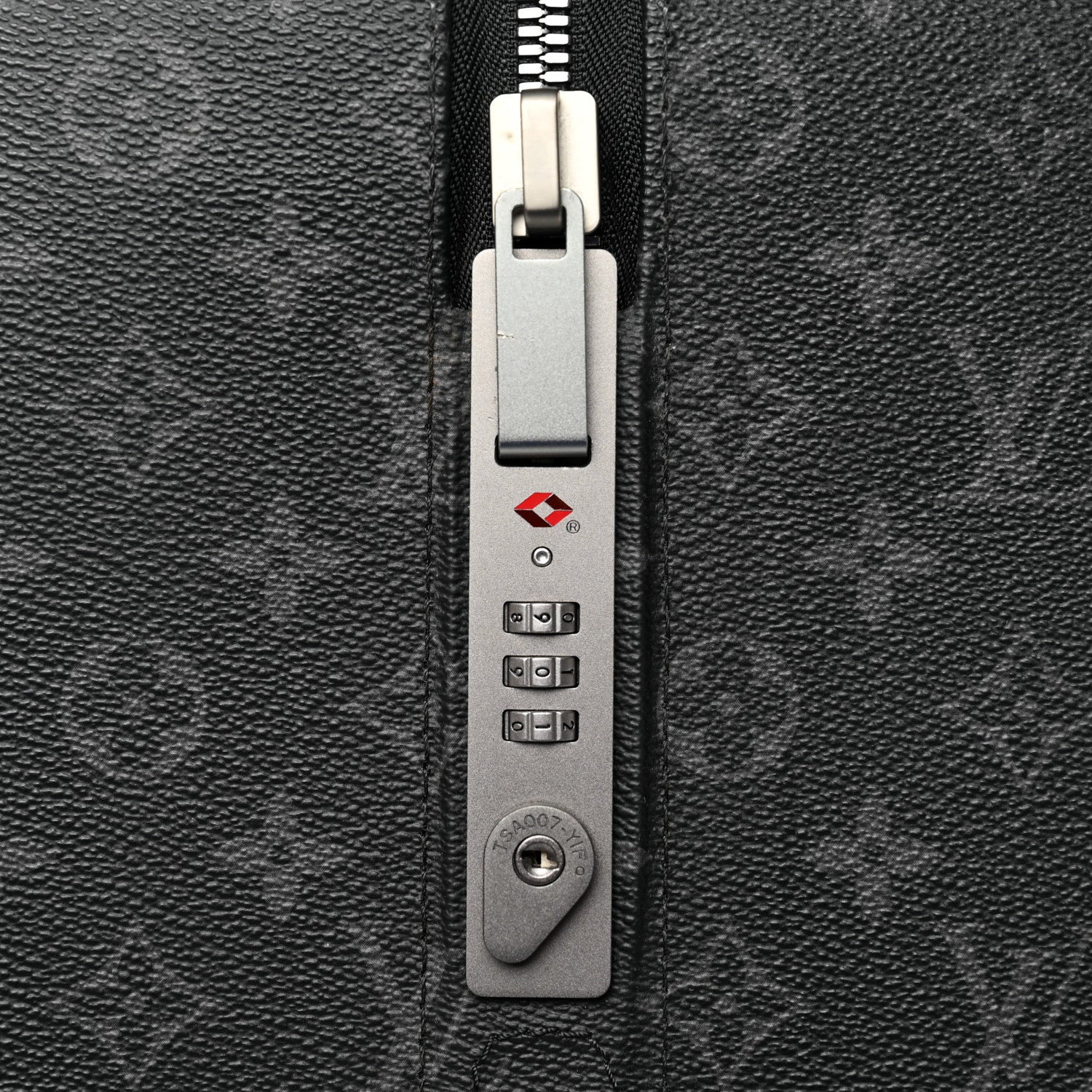 Louis Vuitton Monogram Eclipse Horizon 70 11 of 12