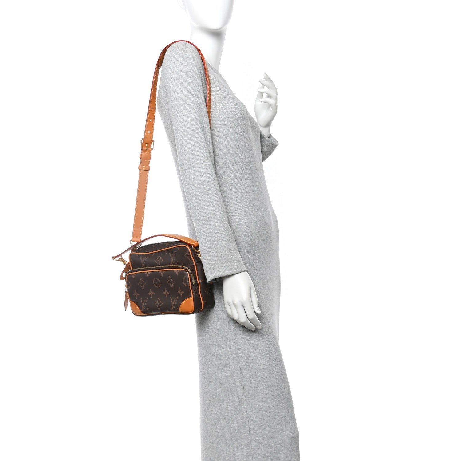 Louis Vuitton Monogram Archive Nil NM 2 of 13