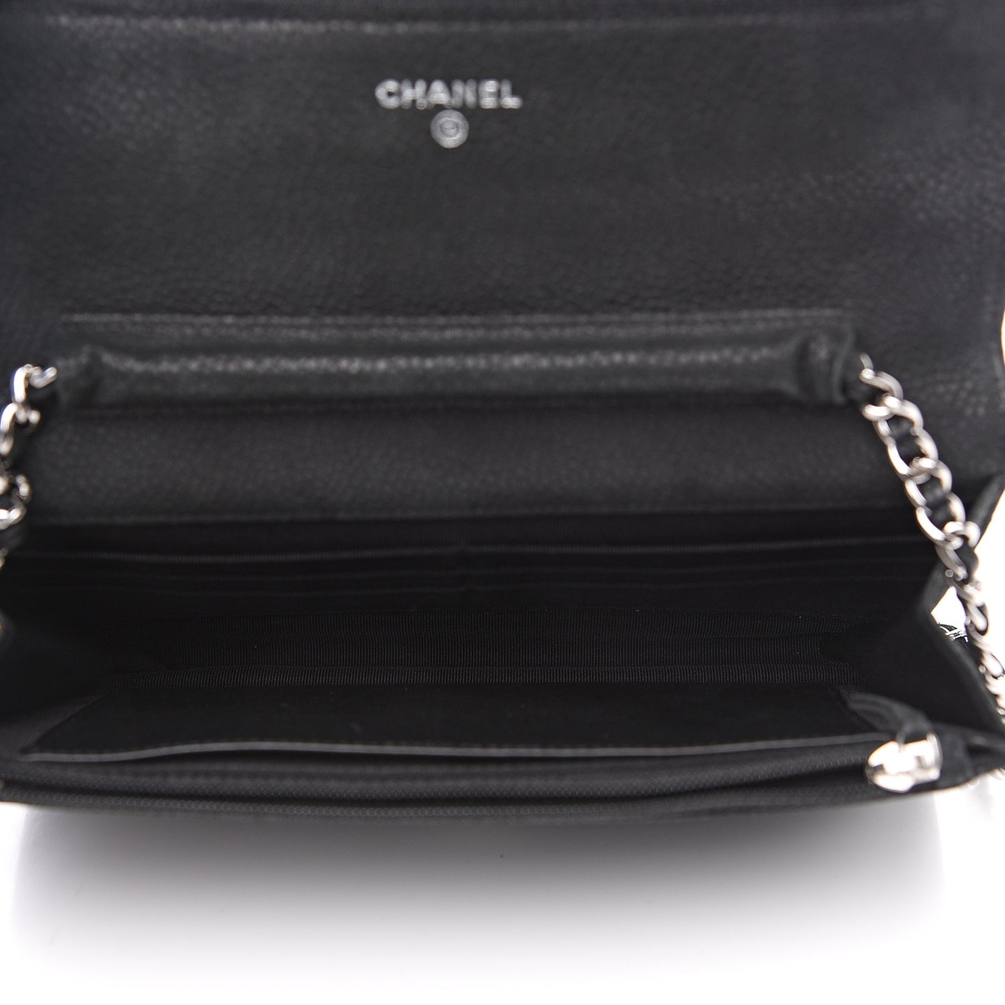 Iridescent Caviar Quilted Wallet On Chain WOC Black