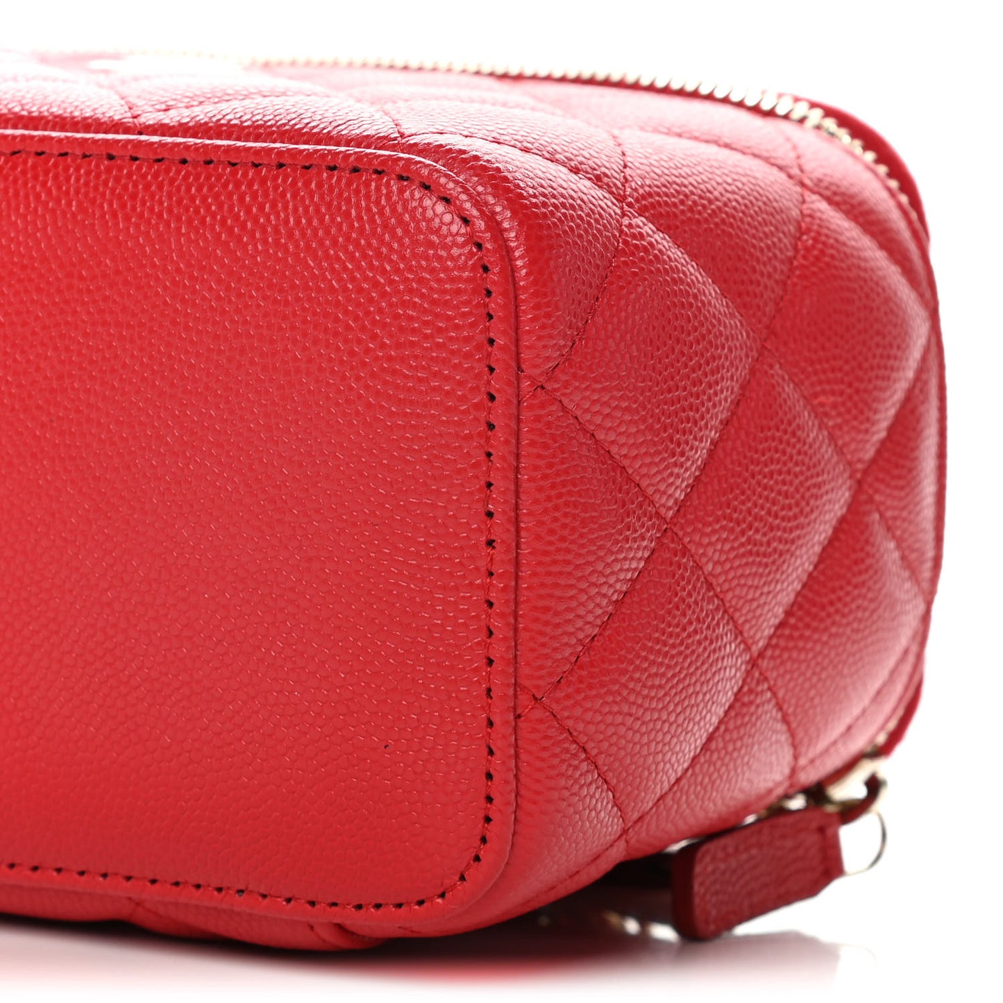 Caviar Quilted Small Vanity Case With Chain Red