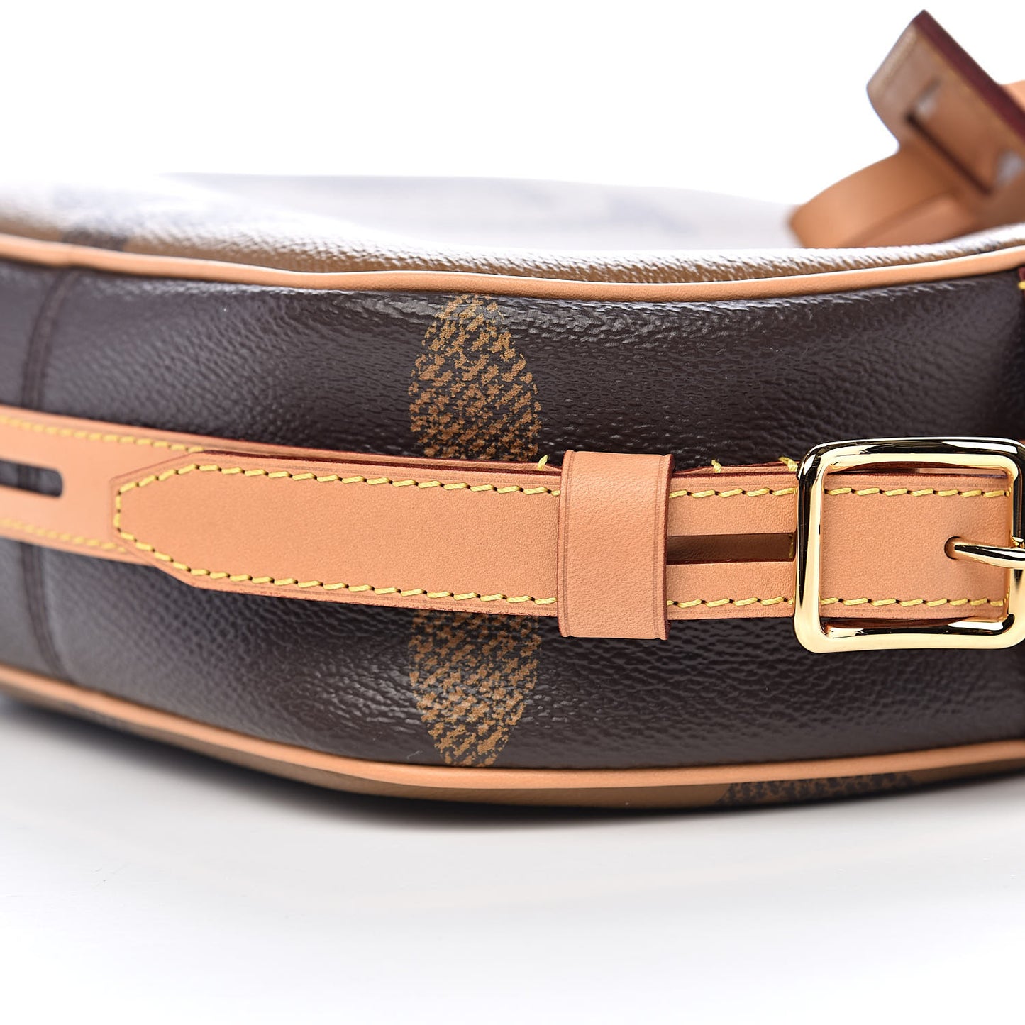 Reverse Monogram Giant Boite Chapeau Souple