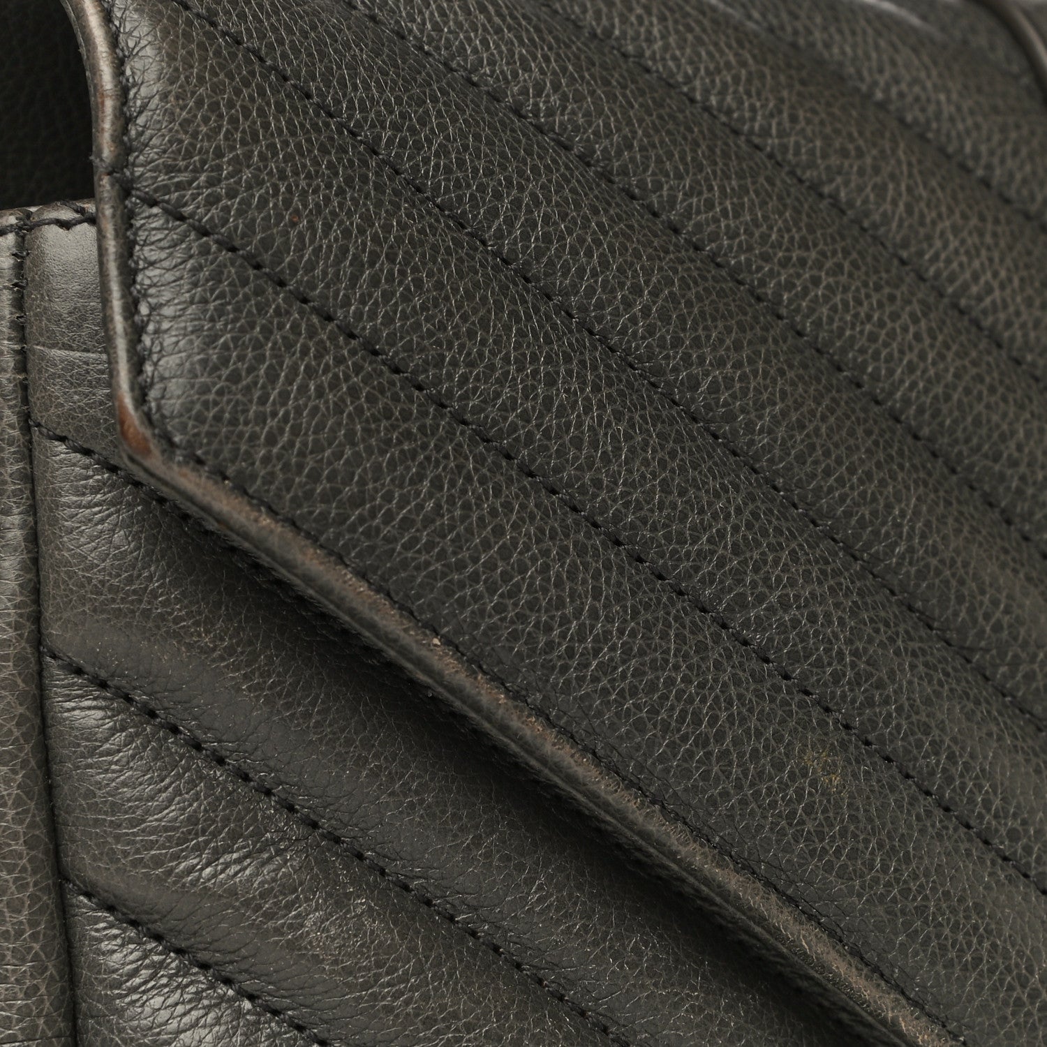 Saint Laurent Grained Calfskin Matelasse Chevron Monogram Medium College Bag Grey 15 of 18