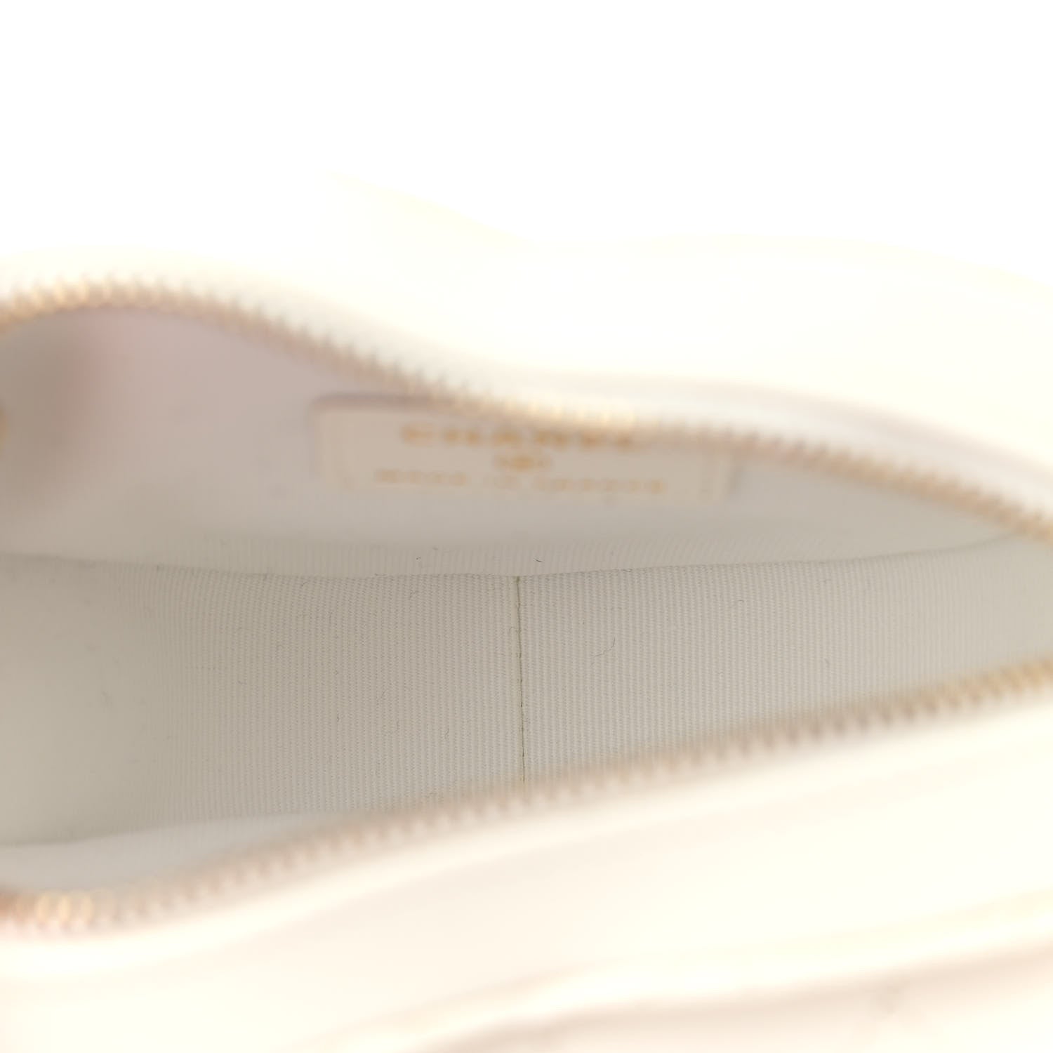 Chanel Lambskin Quilted CC In Love Heart Clutch With Chain White 5 of 10