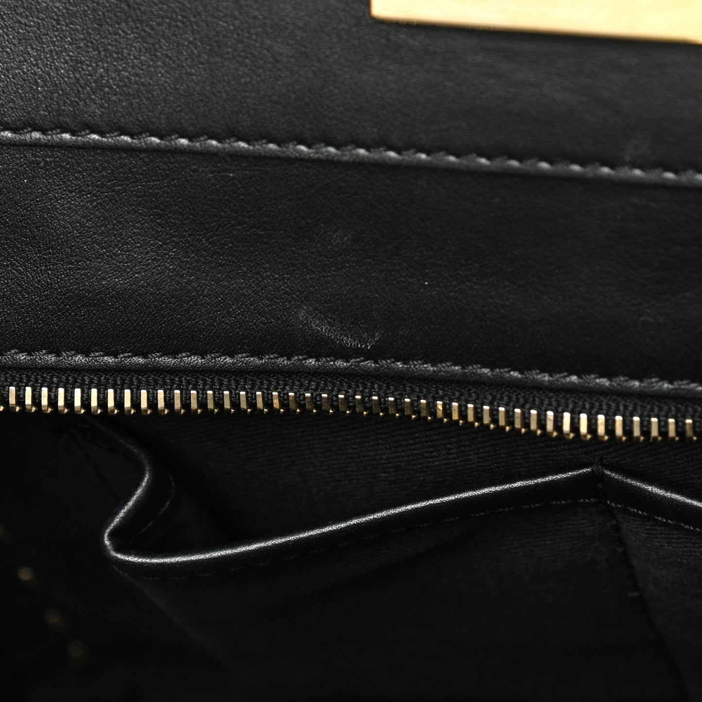 Vitello Small Rockstud Double Handle Tote Black