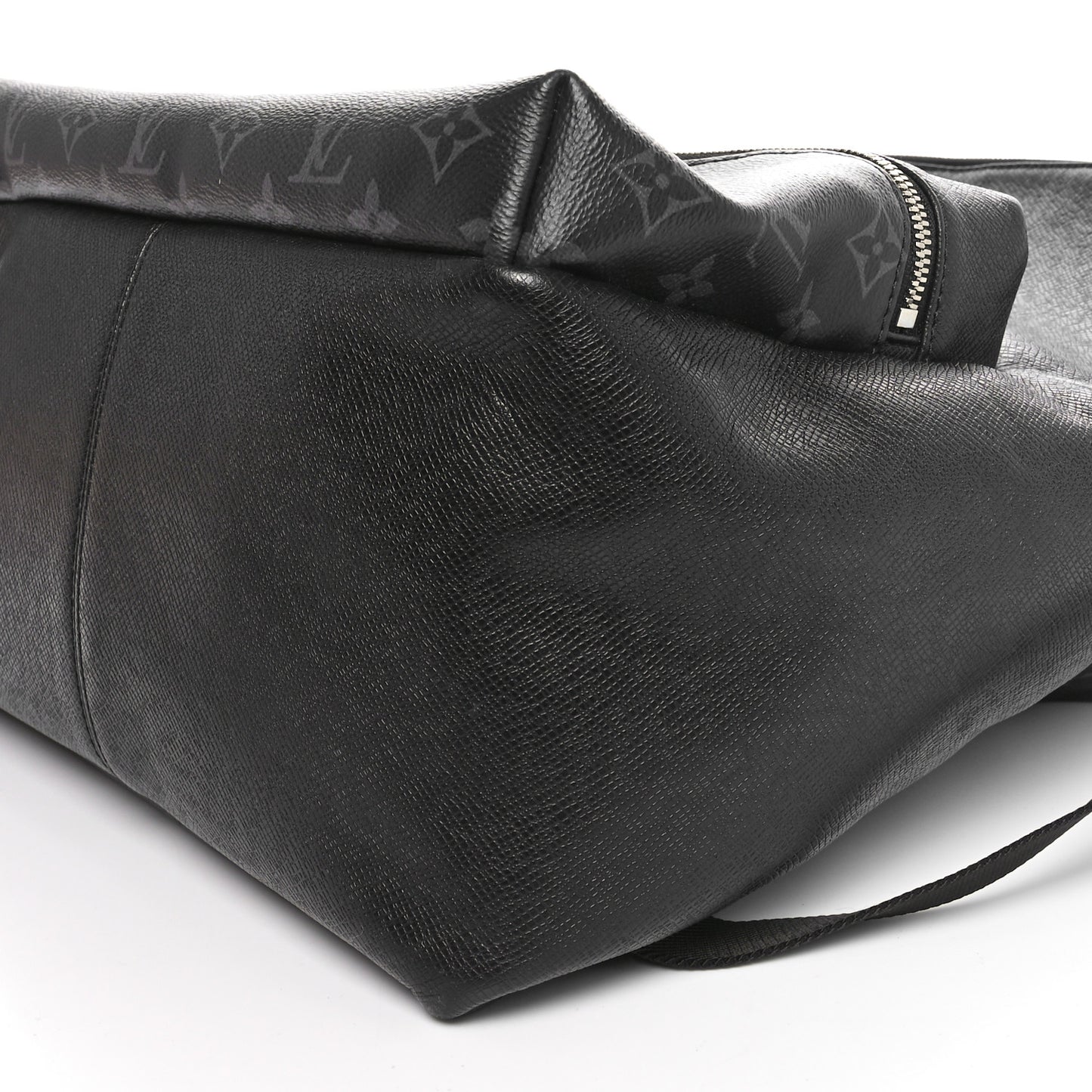 Monogram Eclipse Taiga Discovery Backpack PM