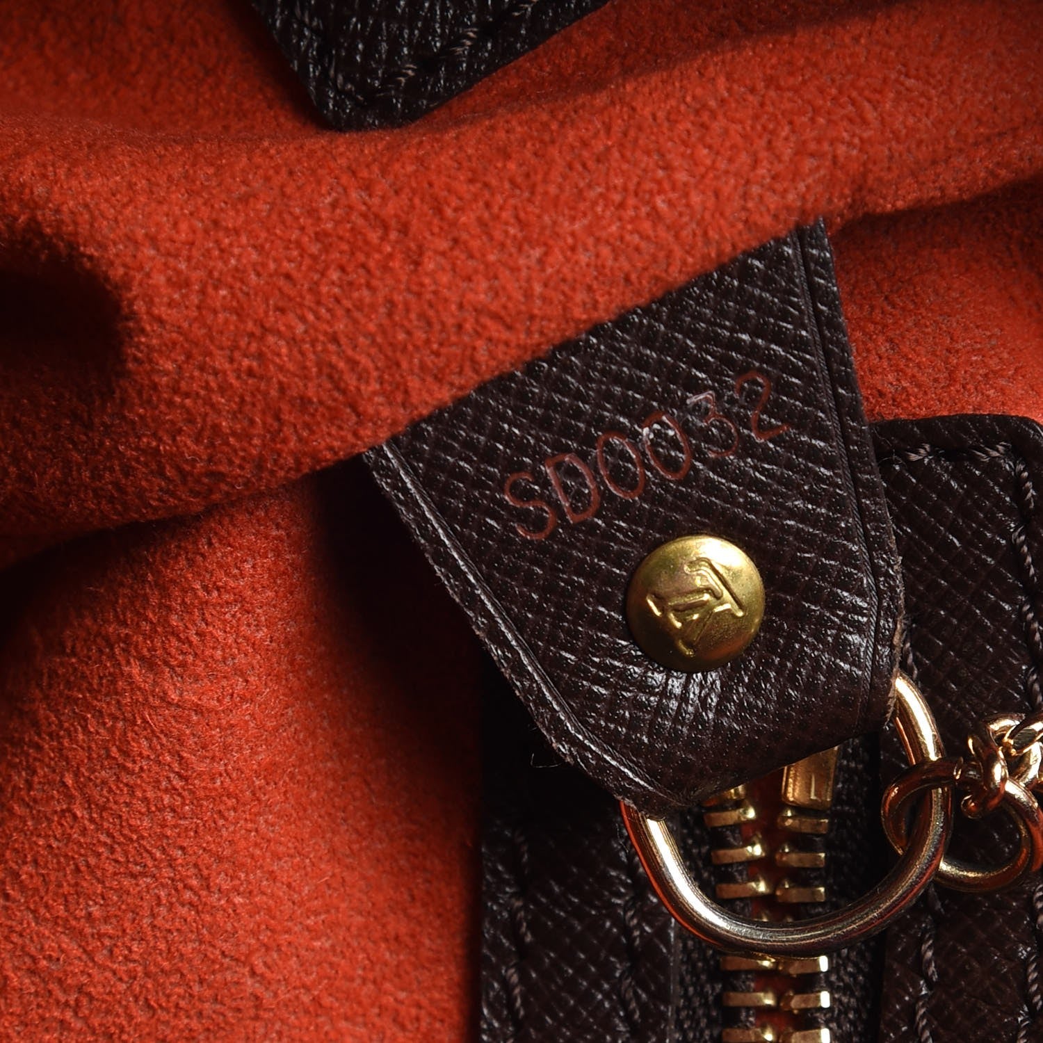 Louis Vuitton Damier Ebene Marais Bucket 23 8 of 16