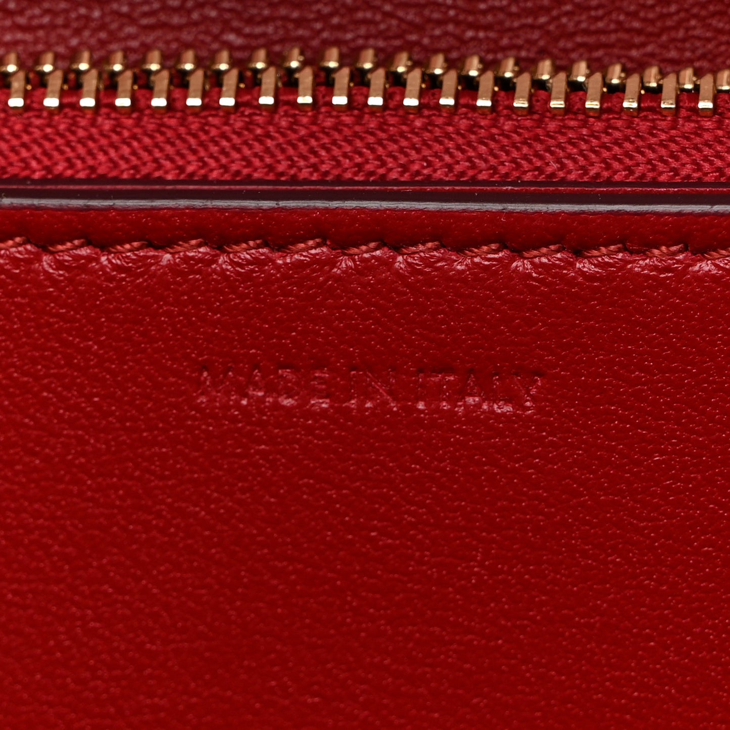 Box Calfskin Medium Classic Box Flap Bag Red