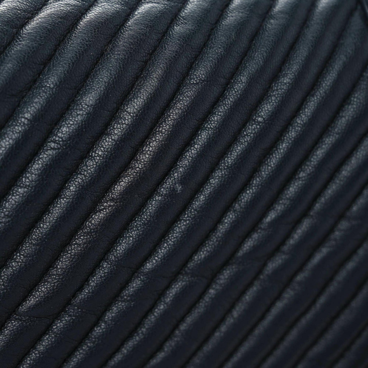 Wrinkled Lambskin Chevron Quilted New Medium Boy Flap Navy Blue