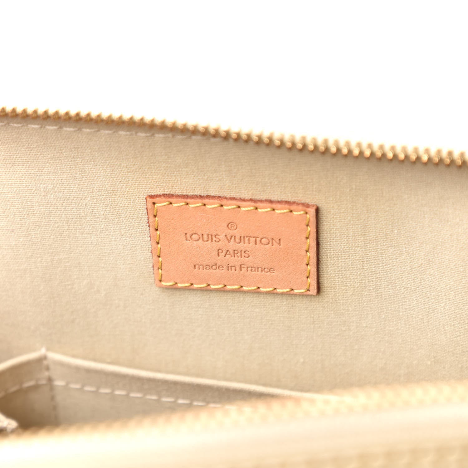 Louis Vuitton Vernis Alma PM Blanc Corail 8 of 9