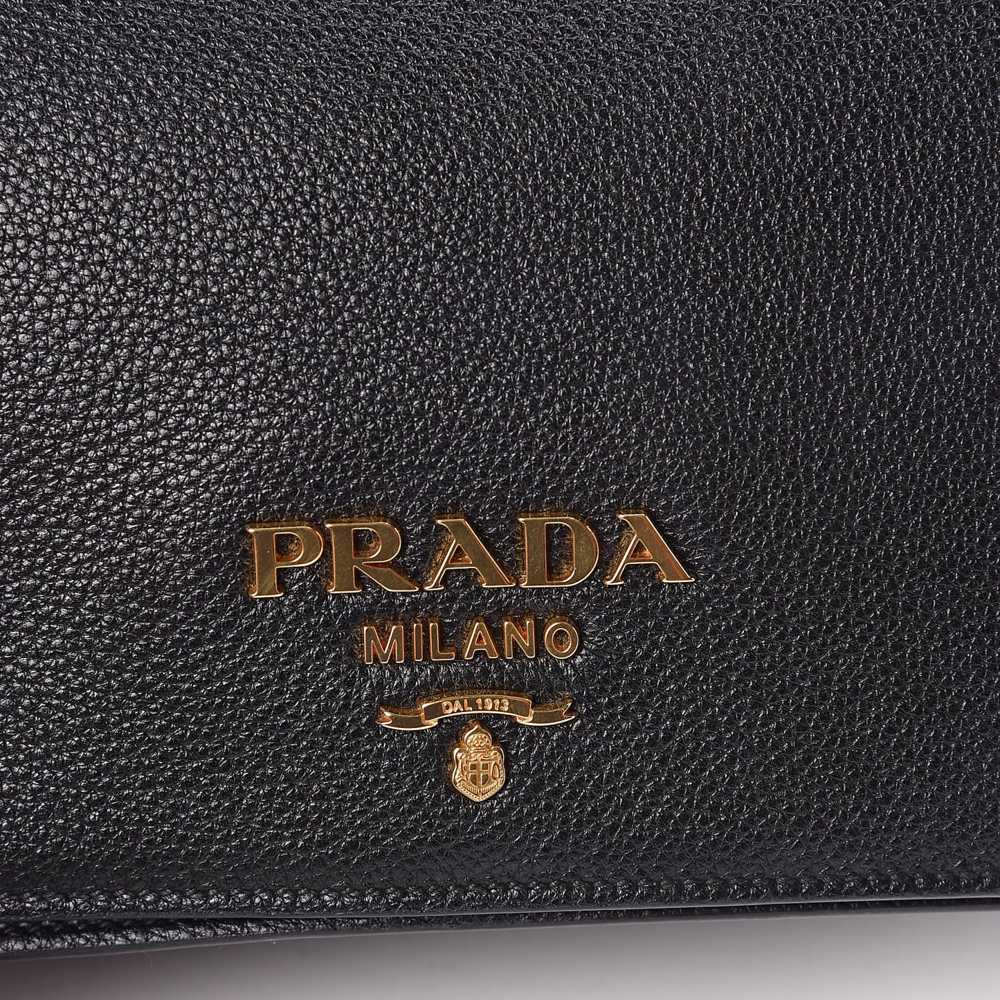 Vitello Daino Flap Crossbody Black