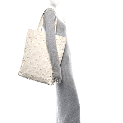 Bottega Veneta Calfskin Maxi Intrecciato Cassette Tote White 2 of 10
